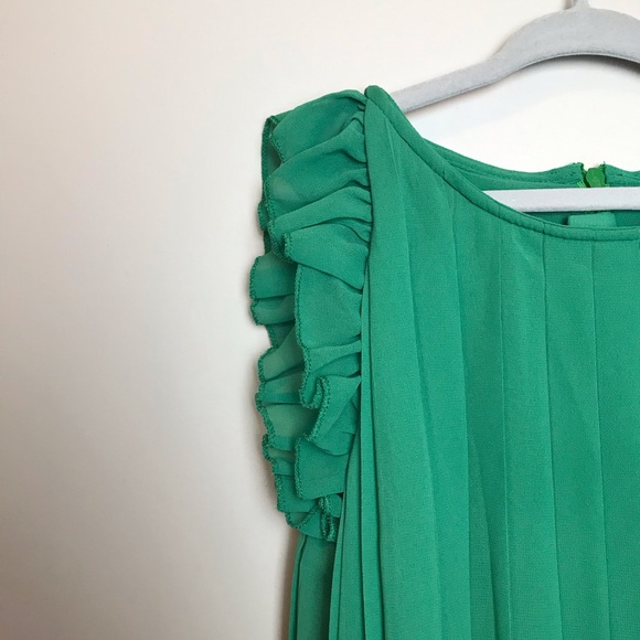 $5 CLEAR OUT SALE KIDS Richie House Los Angeles Pleated Dress - Picture 2 of 13